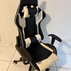 Homall Gaming Chair – White – Good Condition (Needs Height Fix)