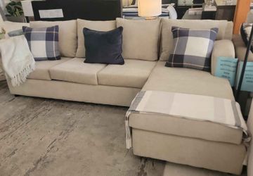 Sectional bed queen,  LAST ONE FLOOR SAMPLE