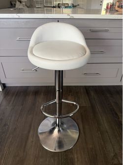 Barstool