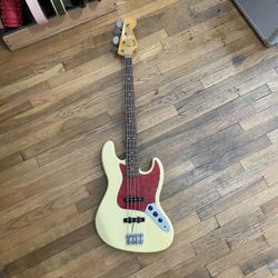 Fender Jazz Bass Guitar Made Crafted In Japan 62 Reissue