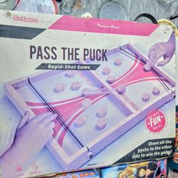 Pass The Puck Rapid Shot Game