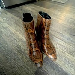 Dolce Vita Boots 6.5