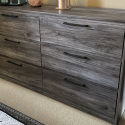 Ashley Furniture Full Size Bed