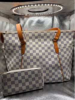 Handbag
