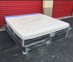 NEW Mattress King Size Plush Pillowtop With Box Spring // Offer 🚚