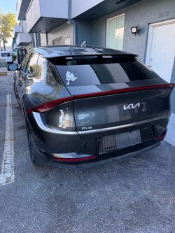 2023 Kia EV6 For parts only !!!!!