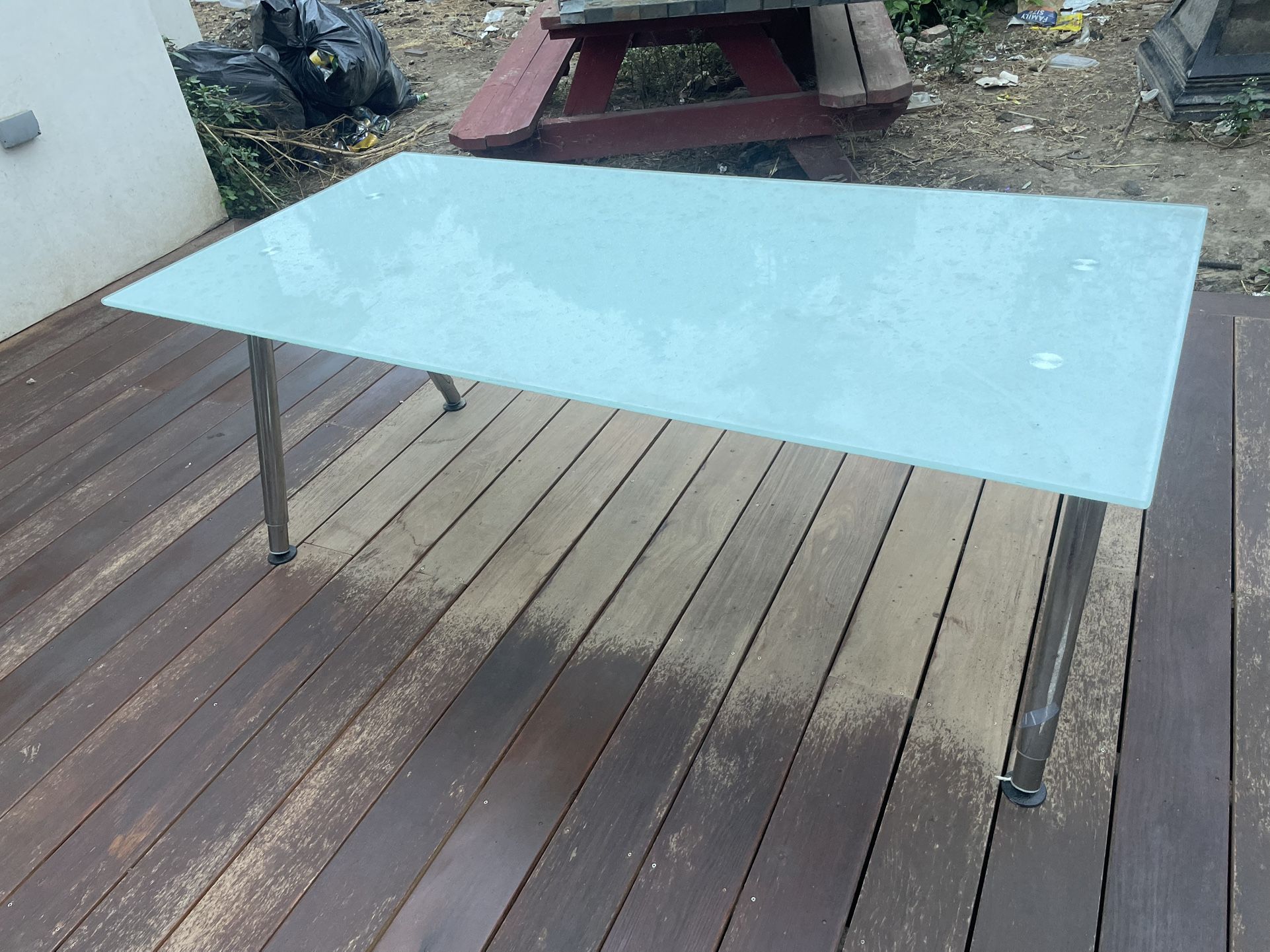 Adjustable height Glass table