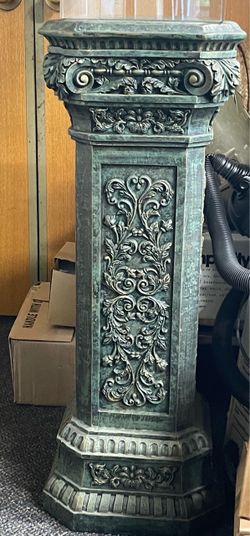 Vintage Pedestal