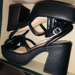 Women’s Black Heels Size 9.5 w