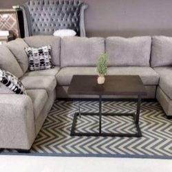 Ballinasloe Platinum Sectional Oversized / Brand New Ashley Couch 