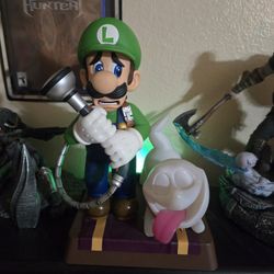 Luigis Mansion Light Up Figure