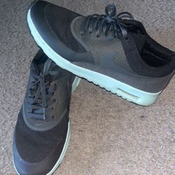 Air Max Thea