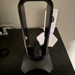 Tilted Headset Stand