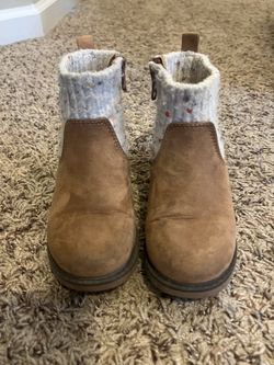 Cat & Jack Girl Boots Size 9