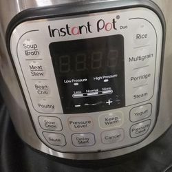 Instant Pot Duo 80 V2 (8-quart)