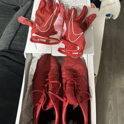 Nike Vapor Cleats Size 10 w/ Nike Gloves