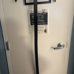 Men's Black Dress Belt Adjustable Buckle Solid Classic Size 44 Never Used