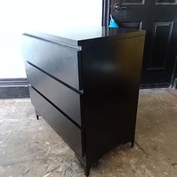 Thomasville 3 Drawer Solid Black Dresser