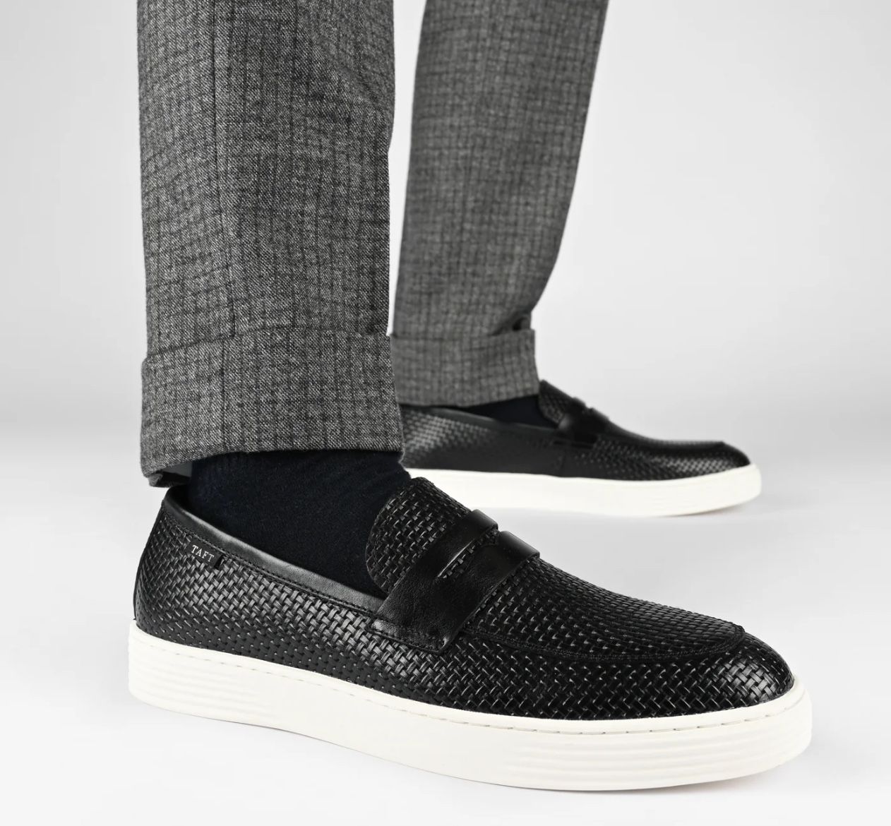 Taft Shoes: Black Loafer ($170 MSRP)