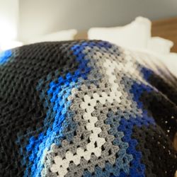 Handmade King-Size Crochet Chevron / Zigzag Blanket