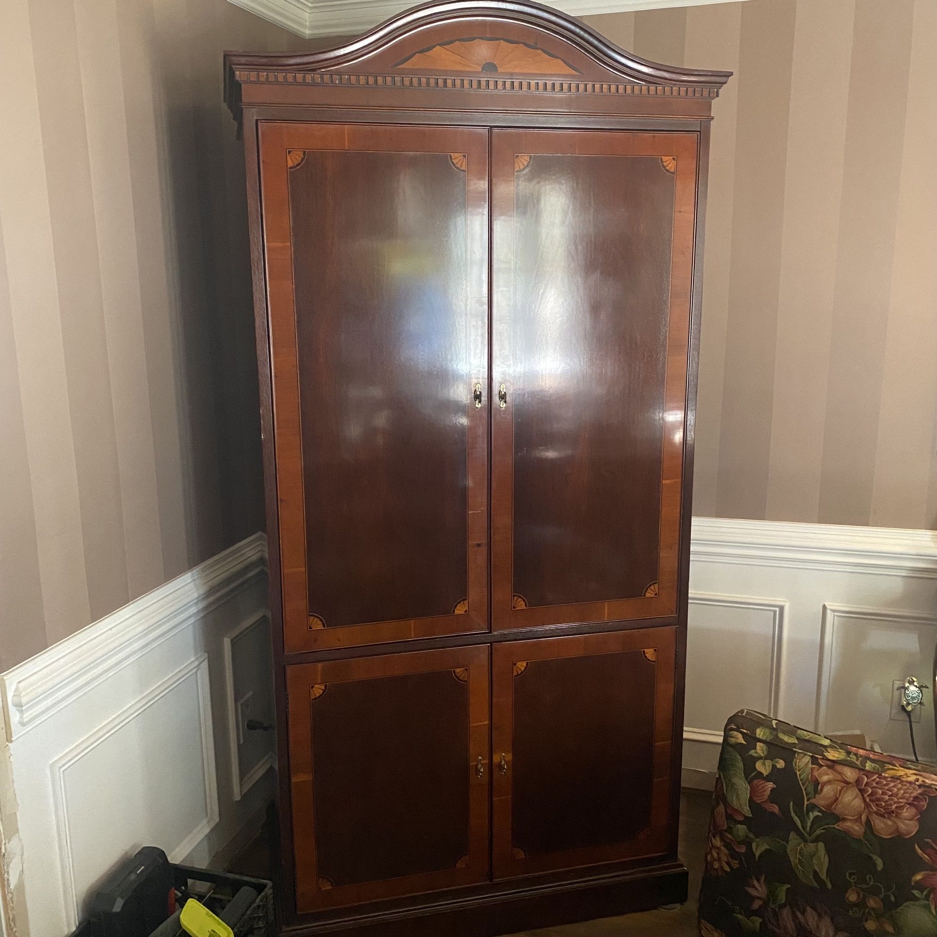 Hekman Armoire