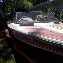 Boat Ski Singer