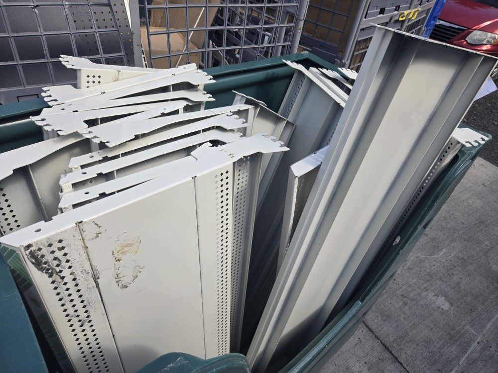 Gondola Shelves