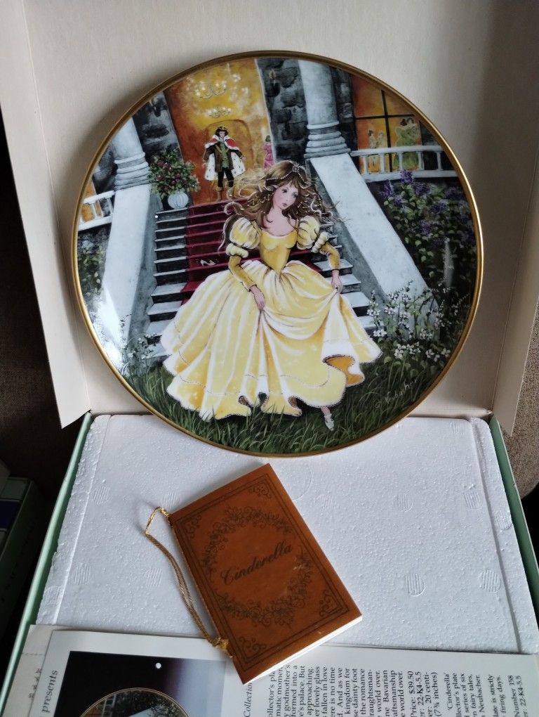 Cinderella Collector Plate