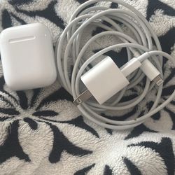 Apple AirPods 2nd Generation
