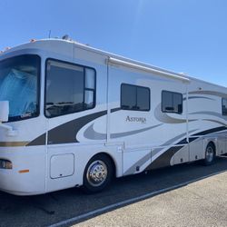 2005 Damon Astoria, 38ft, Class A Rv