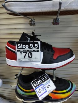 Air Jordan 1 Low Bred Toe Sneakers Size 9.5
