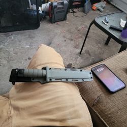 Hunting/survival 