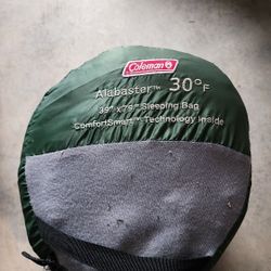 Coleman Sleeping Bag - Alabaster 30 F - 39x79 Comfort Smart 