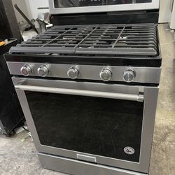 Kitchen Aid 30” Gas Stove In Stainless Steel Used 