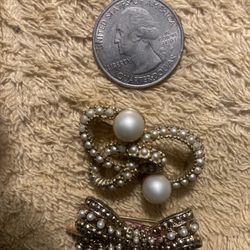 2 Small 1950s Pearl Broaches