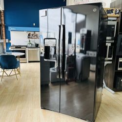 GE 25.1 Cu. Ft. Side-By-Side Refrigerator Model #:GSS25IGNBB UM2GI
