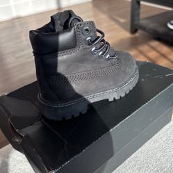 Kids Timberland Boots Size 5