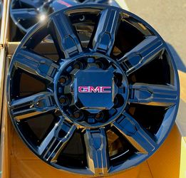 2026 GMC SIERRA 2500 AT4 RIMS OEM BRAND NEW.......( 
8 LUG
)