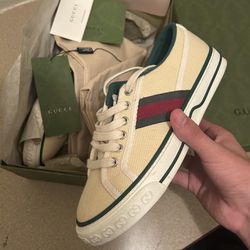 GUCCI shoes Men And Women 