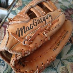 MacGregor Little League Glove 