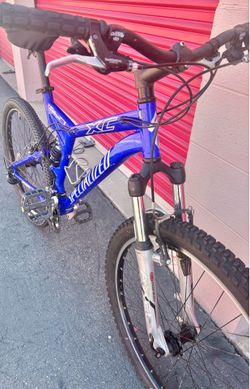 Specialized XC FSR mountain bikes size L in good working condition