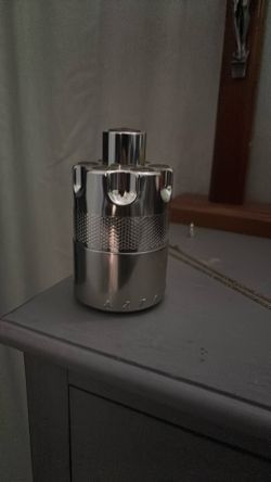 azzaro