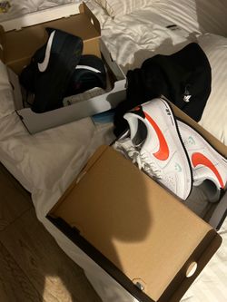 Air Force 1 blk and Nike air