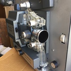 8mm projector Bell & Howell