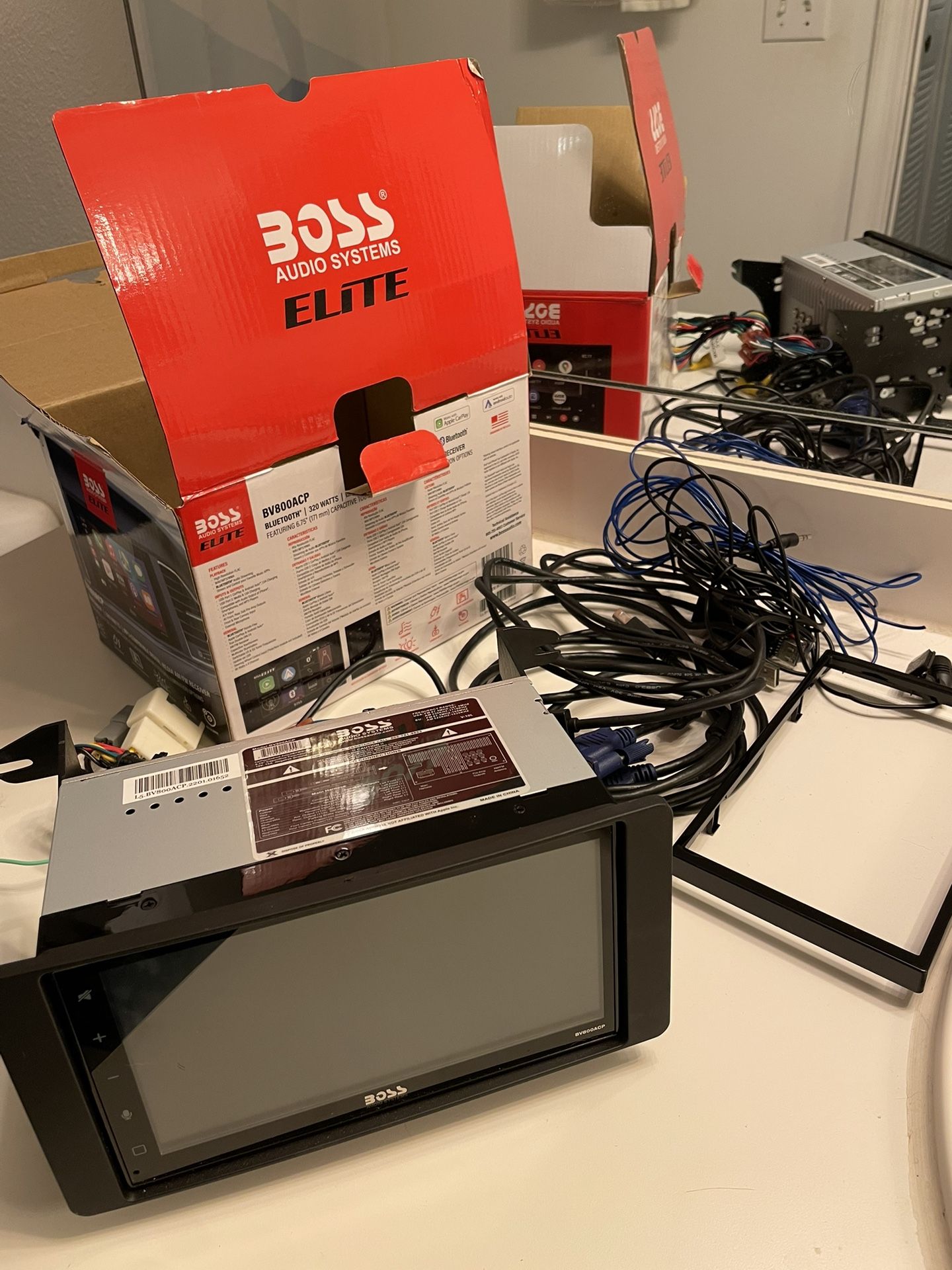 BOSS Audio Systems BV800ACP 6.25-Inch Car Video Receiver, Bluetooth, USB, Android Auto, Apple CarPlay,