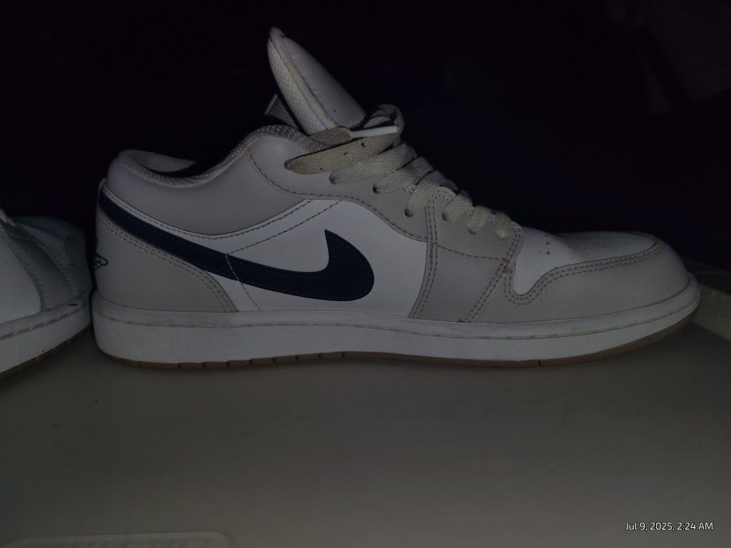 Men's Air Jordan 1 Size 11 Low tops Navy Blue/White/Grey Or Silver