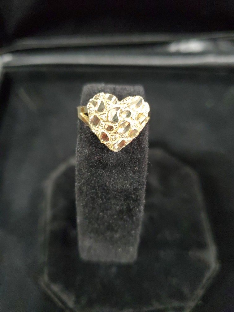 10KT 💛HEART NUGGET