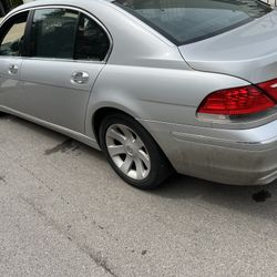 2006 BMW 750li LOW MILES FULLY LOADED!!!,