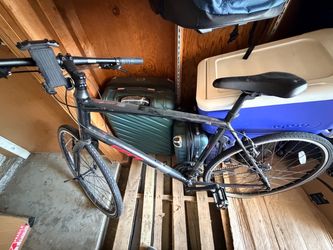Felt Verza Speed Hybrid Bike – $250