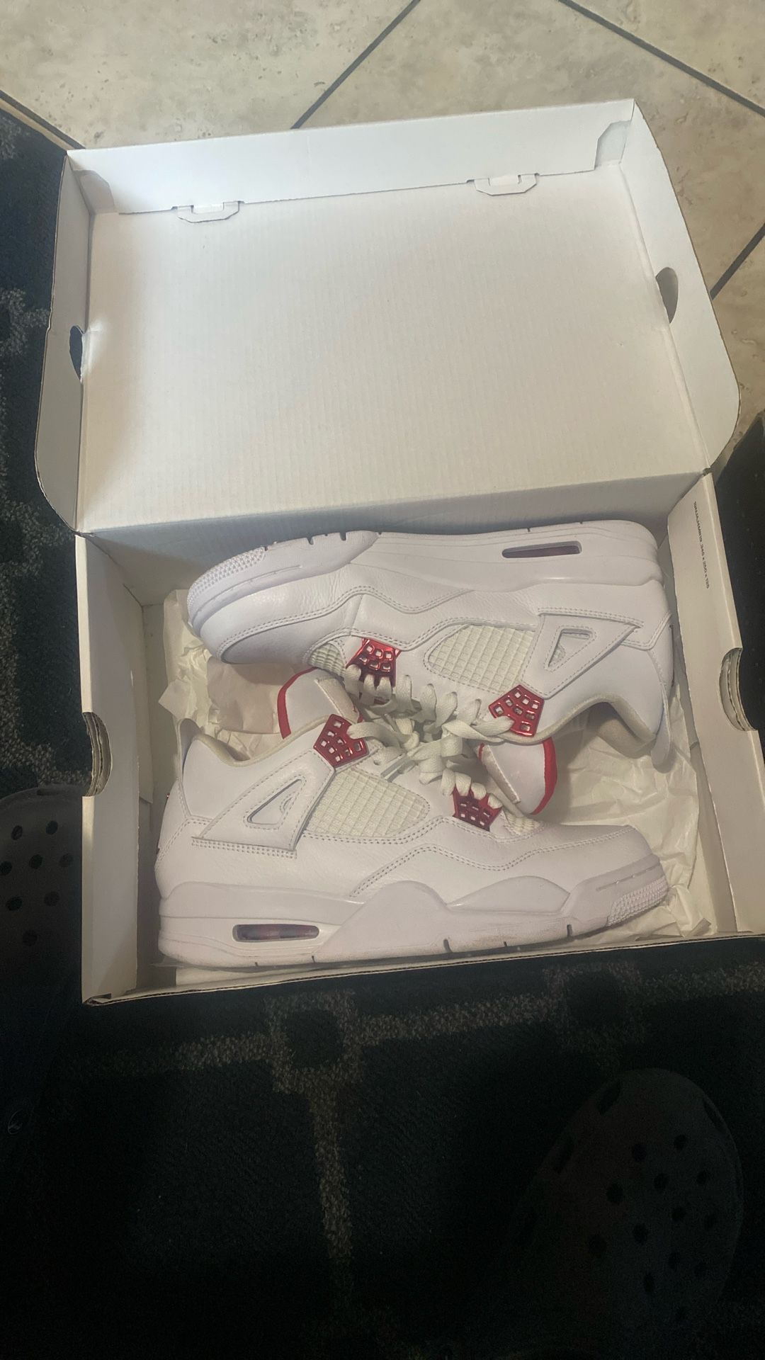 Jordan 4s